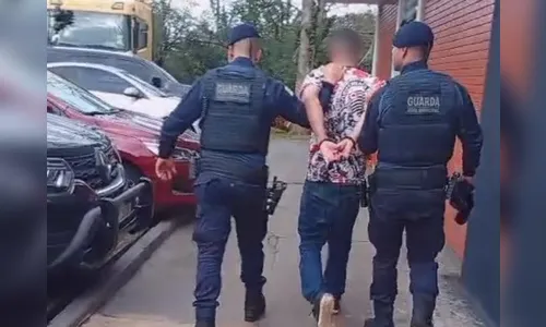 Ladrão é preso ao ser pego furtando guarda-chuvas e óculos no centro de Apucarana