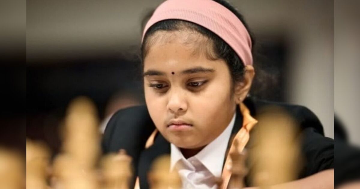 Inglesa de 11 anos quebra recorde e se torna a Grande Mestre Feminina de xadrez mais jovem da história