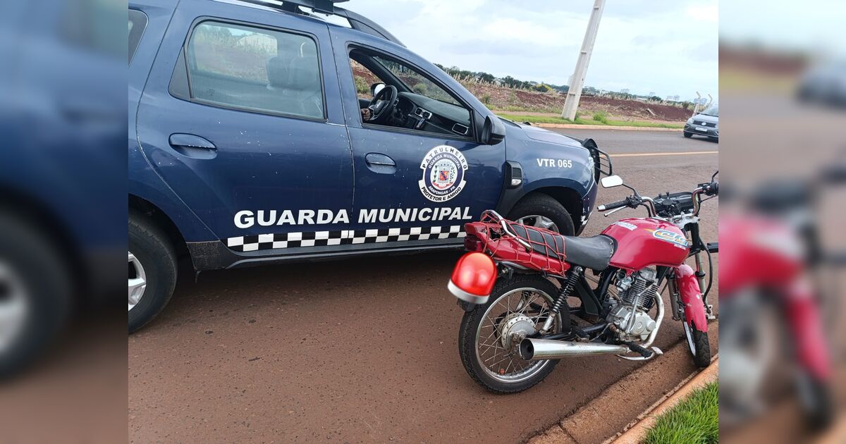 Motociclista sem CNH e com veículo irregular é abordado em Arapongas