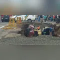 Motorista morre após carro cair em obra de drenagem no Paraná