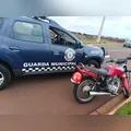 Motociclista sem CNH e com veículo irregular é abordado em Arapongas