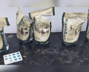 Traficantes que enviavam cocaína em potes de whey protein pelos Correios são alvo da polícia