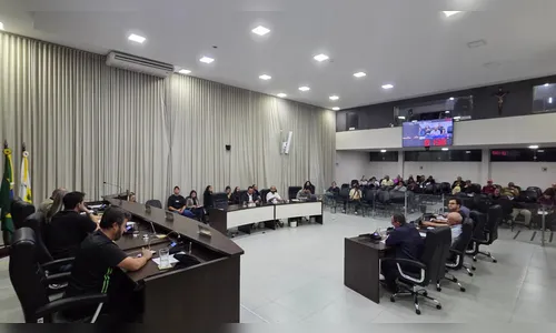 Apucarana aprova idade mínima de 16 anos para scooter, bikes e patinetes elétricos