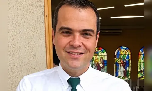 Teto de quadra de tênis desaba e mata advogado durante tempestade no PR