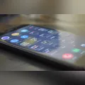 Criminosos arrombam loja no centro de Arapongas e furtam celulares