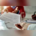 Prefeitura de Quedas do Iguaçu (PR) abre concurso com 143 vagas e salários de até R$ 11,9 mil