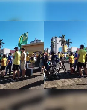 Adesivaço pró-Flávio Bolsonaro reúne apoiadores na Praça Rui Barbosa, em Apucarana