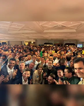 Moro reúne 230 prefeitos e quase 3 mil pessoas em evento pró-Flávio em Curitiba