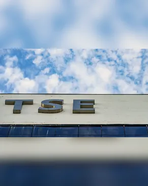 TSE dá 24 horas para Meta dar informações sobre igualdade de campanhas