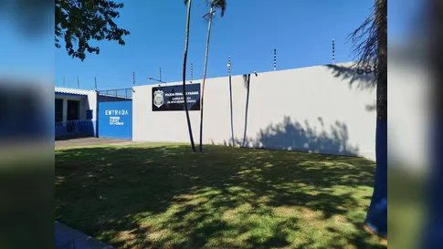 Homem finge consertar moto, levanta suspeita e é preso em Apucarana
