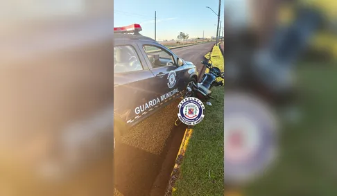 Moto com R$ 27 mil em multas é apreendida após piloto ser pego de chinelo