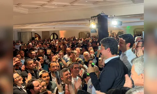 Moro mobiliza 230 prefeitos e quase 3 mil lideranças do PR em ato de apoio a Flávio