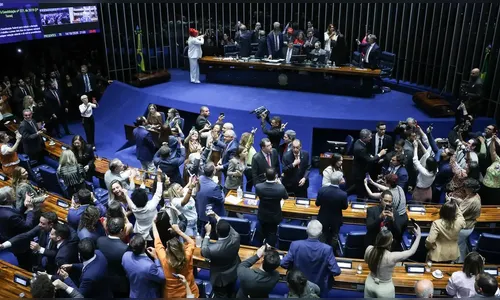 Senado aprova fim da escala 6x1 e a redução da jornada de trabalho