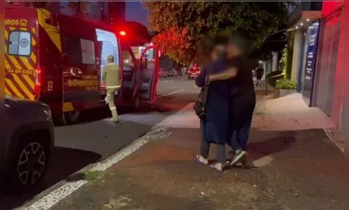 Homem de 42 anos é esfaqueado nas costas dentro de apartamento no centro de Cascavel