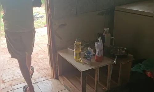 Resgatados de trabalho escravo no PR comiam mistura de farinha, água e sal
