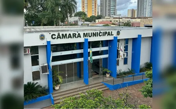 Oposição provoca derrota na Câmara