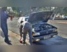 Pane elétrica causa incêndio em veículo no centro de Ivaiporã