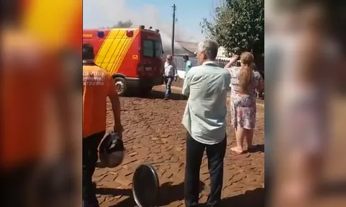 Corpo de Bombeiros controla incêndio à residência, em Ivaiporã