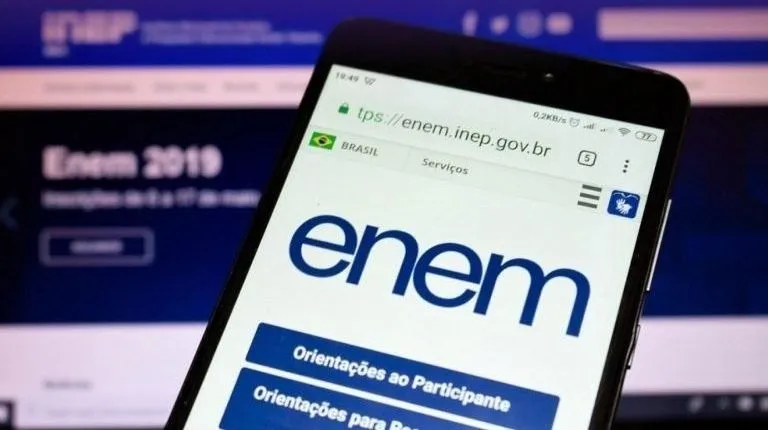 Weintraub anuncia prorrogação do prazo de inscrição do Enem até dia 27