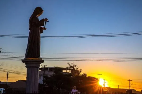 Imagem de Santa Rita foi restaurada em Arapongas