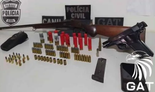 Operação cumpre mandados e apreende armas em Arapongas