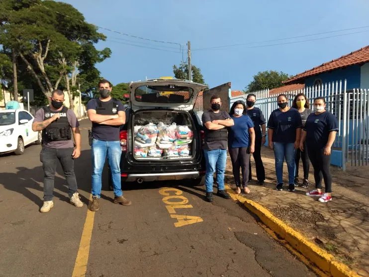 Polícia Civil doa 52 cestas básicas para entidades de Apucarana e região