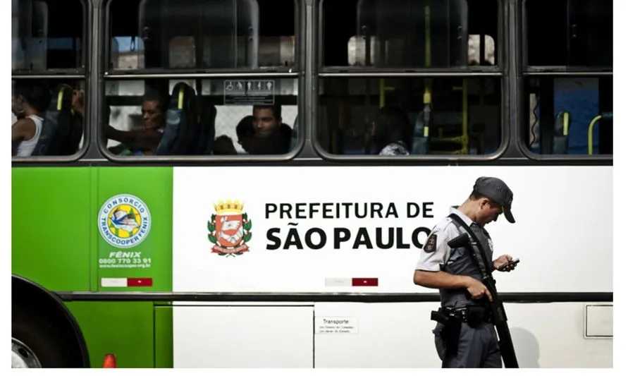 Governo de São Paulo afasta 14 PMs por agressão a pessoas rendidas