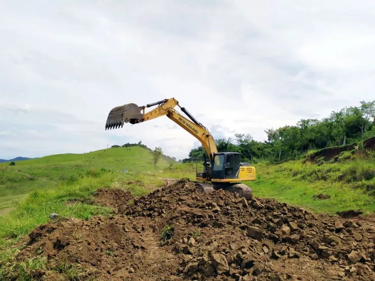 Prefeitura de Faxinal reforça manutenção das estradas rurais