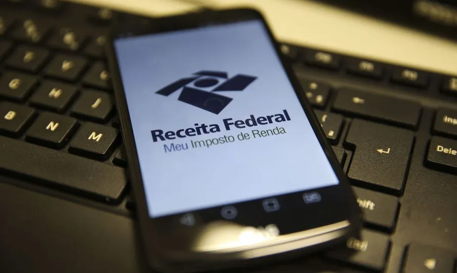 Economia
Receita abre consulta a segundo lote de restituição de IR