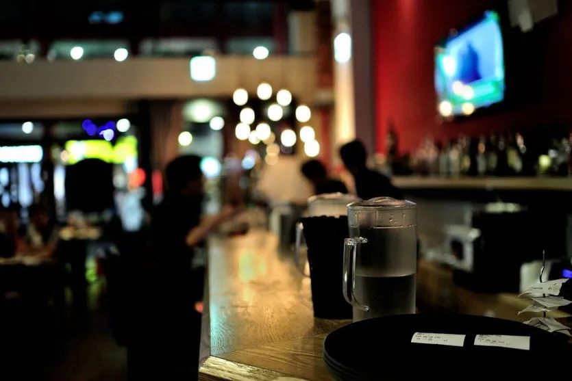Decreto proíbe atendimento em bares e restaurantes após as 22 h em Arapongas
