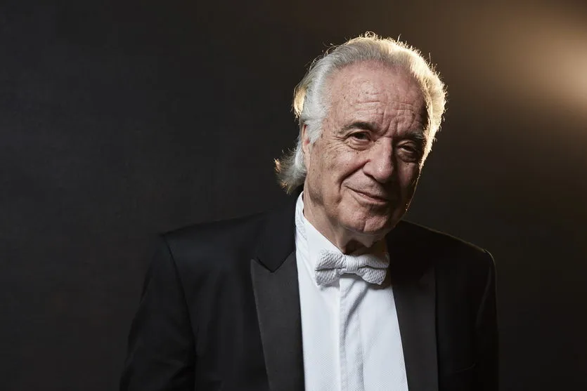 Maestro João Carlos Martins faz live para celebrar 80 anos