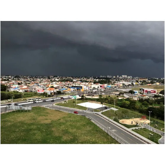 Tempestade chega nas próximas horas no norte do PR