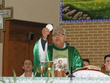 Padre de Cambira testa negativo para Covid-19 e recebe alta