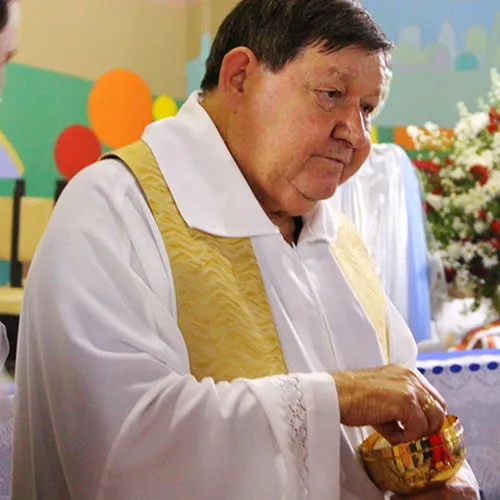 Padre Beffa segue internado em estado grave em Londrina