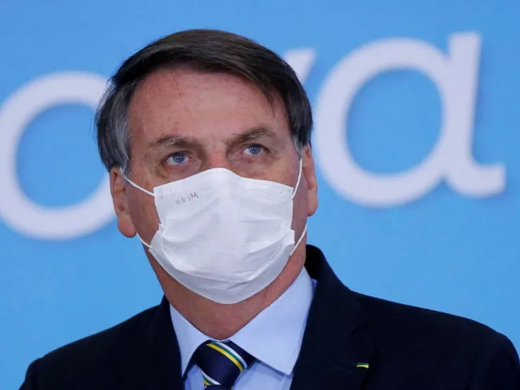 Bolsonaro faz novo veto à lei das máscaras e desobriga uso em presídios