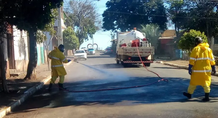 Lidianópolis realiza higienização e desinfeção de ruas