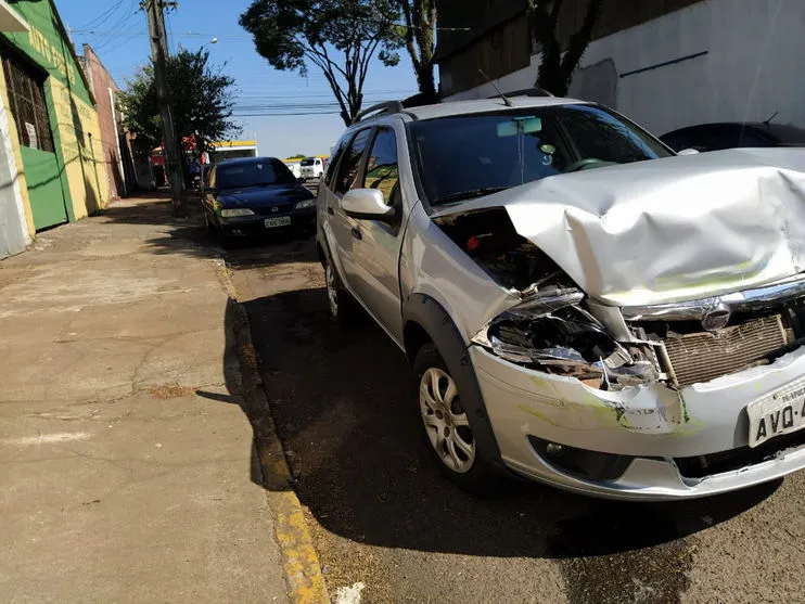 Acidente entre dois carros é registrado em Apucarana