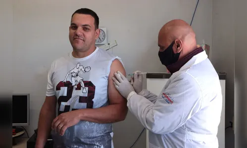 Vacina da gripe começa na segunda para  professores e adultos