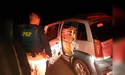 PRF apreende veículo carregado de cigarros contrabandeados em Santo Antônio da Platina