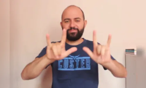 Intérprete comemora inclusão em lives; assista