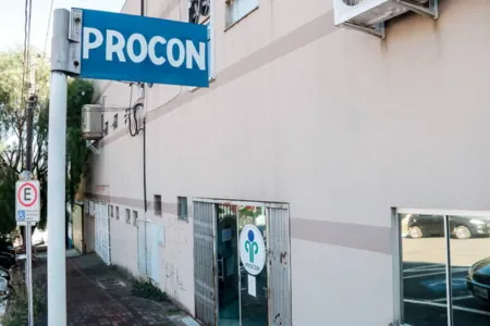 Procon de Apucarana retoma atendimento presencial na terça