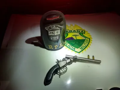 Foi apreendido uma garrucha adaptada para calibre 38, com dois canos