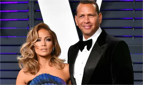 Jennifer Lopez e Alex Rodriguez adiam planos de casar e ter mais filhos