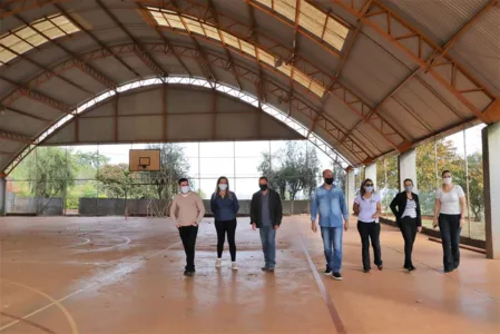 Prefeito de Ivaiporã vistoria CMEI e escola rural