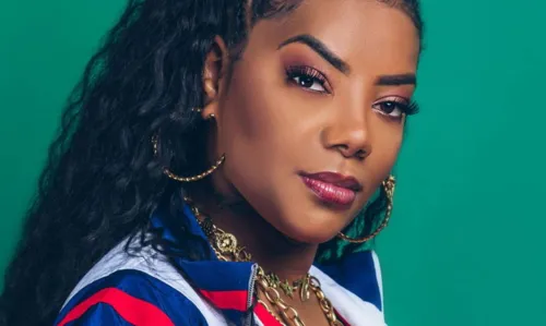 Ludmilla lança clipe caseiro da música 'Espelho'