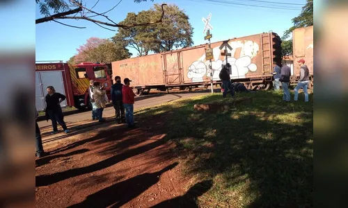 Haitiano fica ferido após ser atropelado por trem em Mandaguari