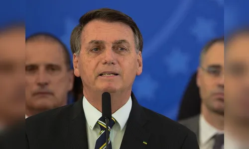 Bolsonaro deve sancionar até quarta projeto de socorro aos Estados