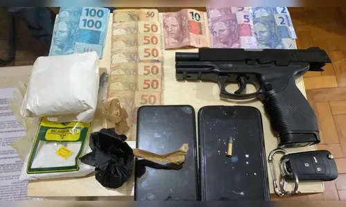 Dois são detidos suspeitos de tráfico de drogas em Faxinal