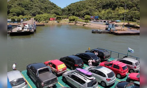 Pontal do Paraná decide 'fechar' acessos para turistas no feriado; Matinhos volta atrás