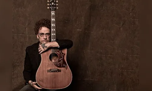 Isolado em Jaú, Nando Reis faz live neste Dia dos Namorados